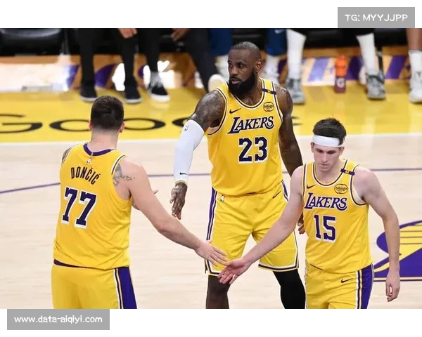 湖人队豪取三连胜展现出团队磨合成果竞技状态全面回升